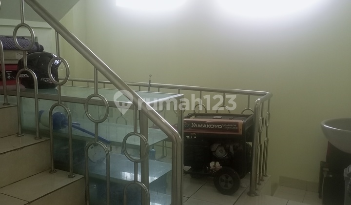 Ruko Sewa di KS Tubun Per Tahun Bagus Akses Tol 7