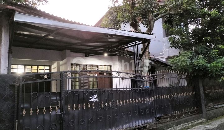 Rumah 2 Lantai di Perumahan Pharmindo Cimahi Selatan Rumah 2 Lantai di Perumahan Pharmindo Cimahi Selatan