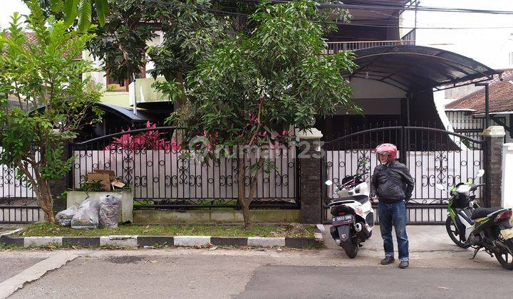 Rumah 2 Lantai Siap Huni kondisi Bagus di Kodya Bandung 2