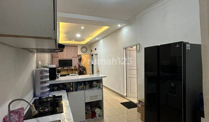 Rumah  Bonus Semi Furnish Lokasi Strategis di Jatinangor.  6