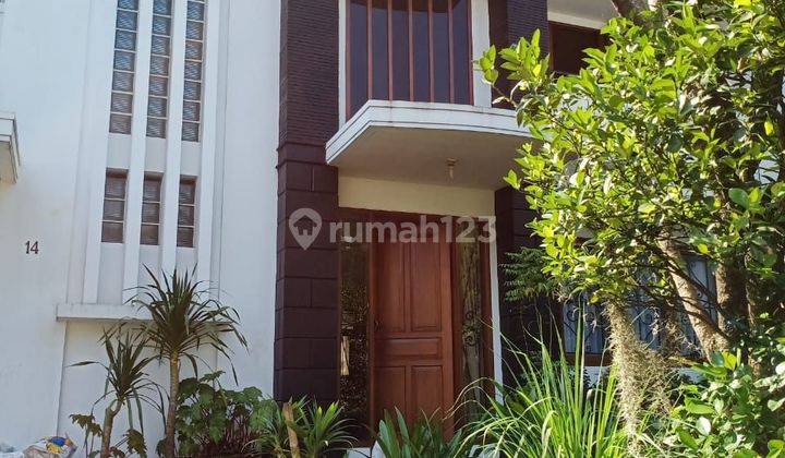 Rumah 2 Lt Mewah Full Furnish di Komplek Mekar Wangi Estate Bandung 2