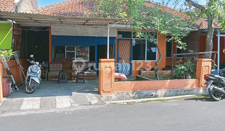 Spacious House in Cisaranten Wetan, Bandung City