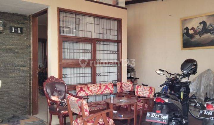 Rumah Hook Luas di Komplek Kinagara Bandung 2