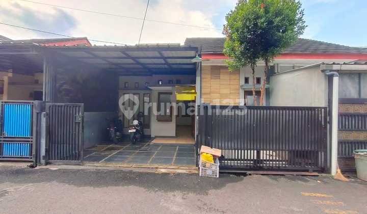 Rumah di Komplek Riung Bandung Siap Huni Rumah di Komplek Riung Bandung Siap Huni