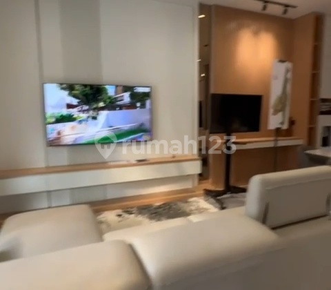 Rumah 2Lantai & Rooftop Powder Room di Riverside Setra Duta Bandung