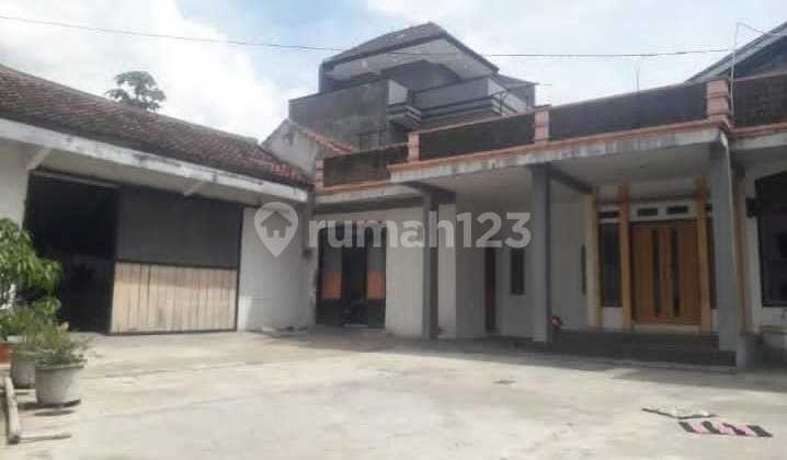 Rumah 2 Lantai Dekat Pertokoan Sukaregang Kota Garut Rumah 2 Lantai Dekat Pertokoan Sukaregang Kota Garut