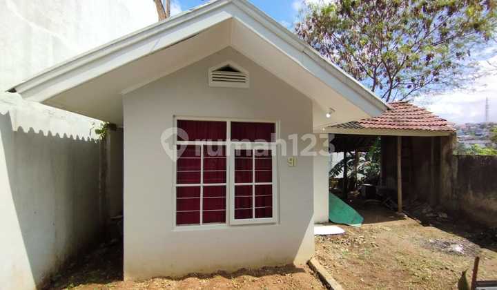 Jual Murah Rumah Plus Tanah Luas di Komplek Unisba Bandung