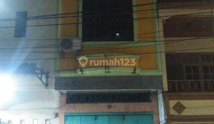 Disewakan ruko 3 lantai jln rajawali 2 2