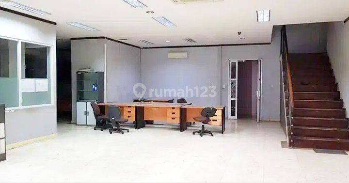 Dijual Rumah Kantor Luas Strategis Daerah Tebet Timur Rp.30M nego 2