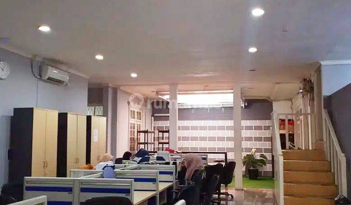 Dijual Rumah Kantor Strategis Daerah Tebet Barat Rp. 15 M nego 2