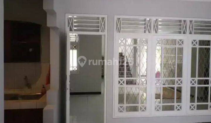 Dijual Rumah Cluster Strategis di Bintaro Pesanggrahan 2