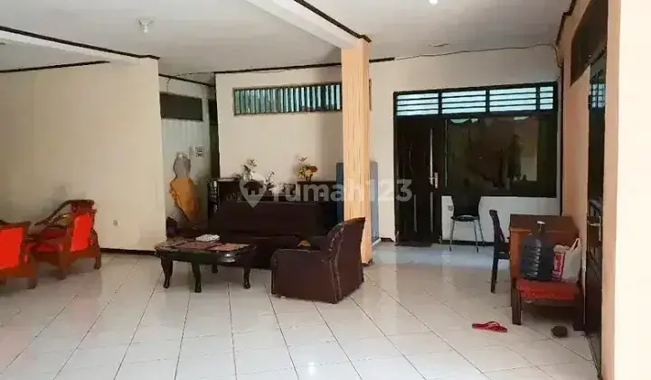 Dijual Rumah cocok untuk Kost an Daerah Menteng 2