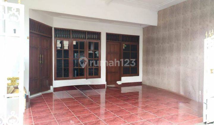 Dijual Rumah Daerah Kebon Baru Bangunan 2 Lantai 1