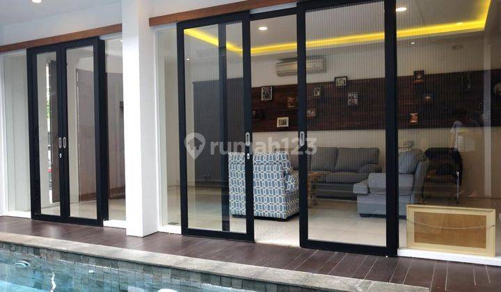 Dijual Rumah 3 Lantai Dengan Swimming Pool Daerah Cilandak 1