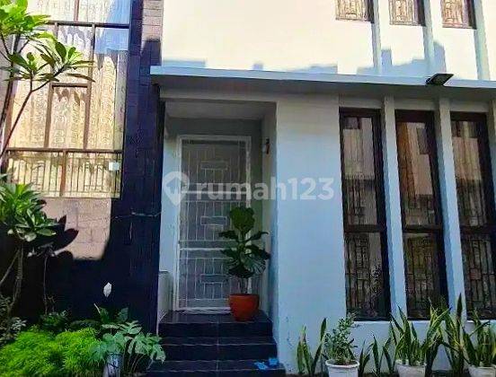 Disewakan Townhouse 3 Lantai Daerah Cilandak 1