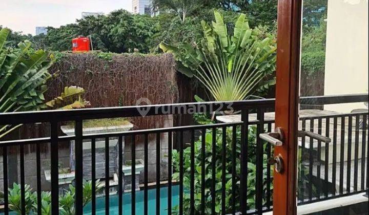 Dijual Rumah Mewah 2 Lantai Dengan Swimming Pool Daerah Menteng 2