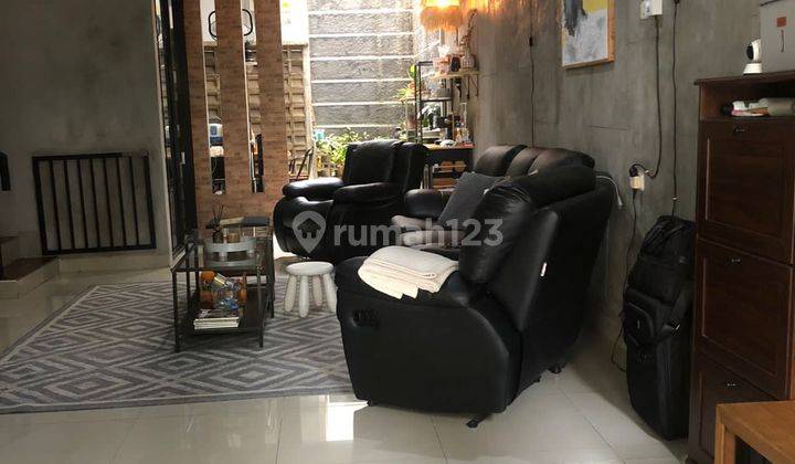 Rumah Townhouse Aestetic Daerah Jagakarsa 6