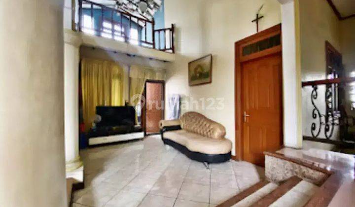 Dijual Rumah Asri 2 Lantai Daerah Cilandak 1