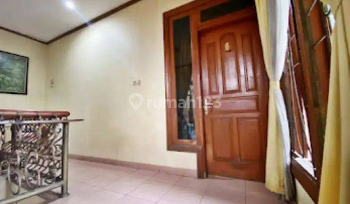 Dijual Rumah Asri 2 Lantai Daerah Cilandak 2