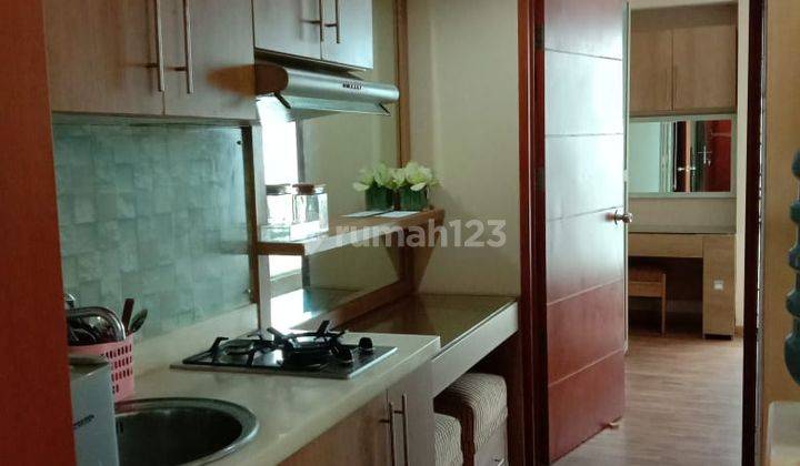 Dijual 1BR Marbella Kemang Residence Furnished Lantai Sedang  1