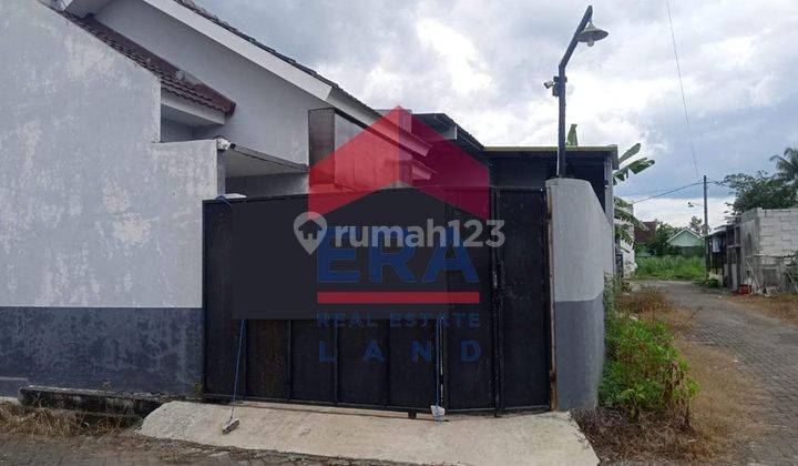 Rumah Bagus SHM di Jalan Puri Buana Asri Kepanjen , Malang 1