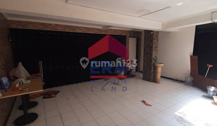 Rumah Unfurnished di Esberg, Malang 2