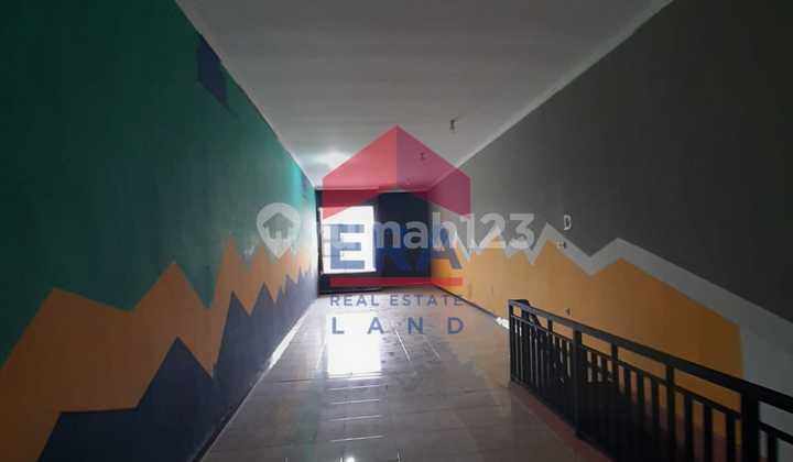 Shop house on Terusan Dieng Raya, Malang, HGB