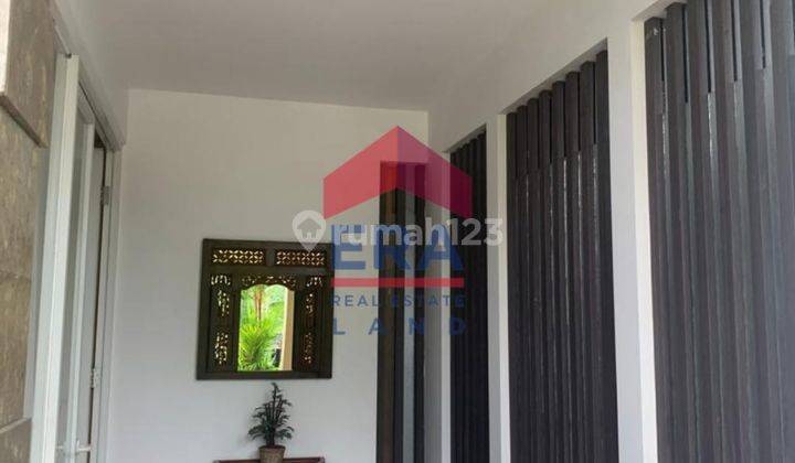 Rumah Semi Furnished di Raya Greenwood Golf , Malang 2