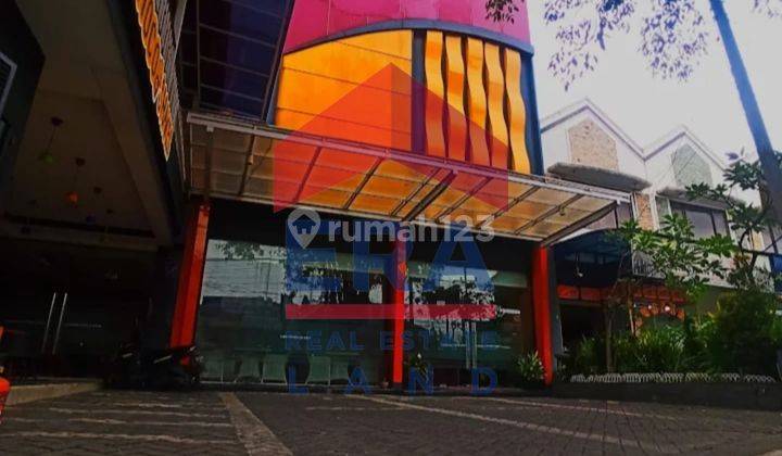 Hotel di Jalan Raya Karanglo Perusahaan Malang  1