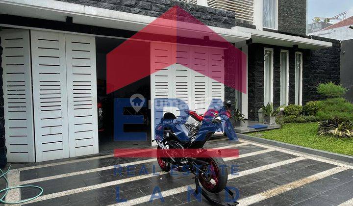 Rumah 2 Lantai SHM di Jalan Raya Telaga Golf Araya, Malang 1