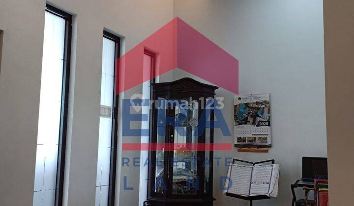 Rumah 2 Lantai Furnished SHM di Jalan Danau Maninjau Tengah , Malang 2