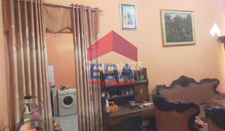 Rumah Bagus Unfurnished SHM di Jalan Masjid Barat, Malang 2