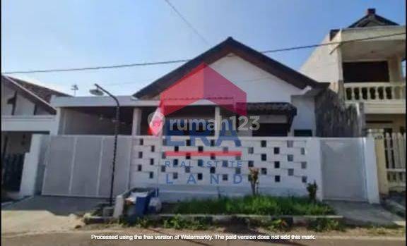 Rumah Bagus SHM Ikan Mas Tunjungsekar, Malang 1