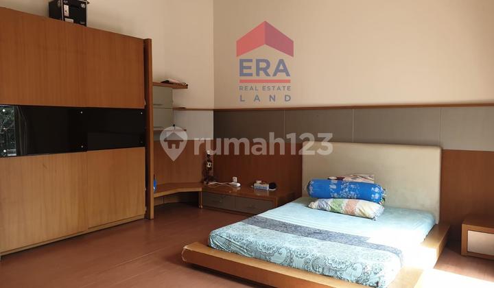 Rumah Mewah Bagus Semi Furnished SHM Tidar, Malang 2