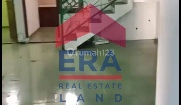 Rumah 2 Lantai Bagus SHM di Jalan Giripurno, Batu 2