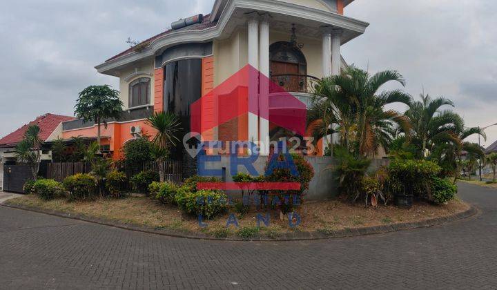 Rumah 2 Lantai Bagus SHM di Jalan Istana Dieng Timur , Malang 1