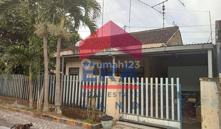 Rumah Bagus Unfurnished SHM Jalan Karama, Bunulrejo, Blimbing, Malang 1