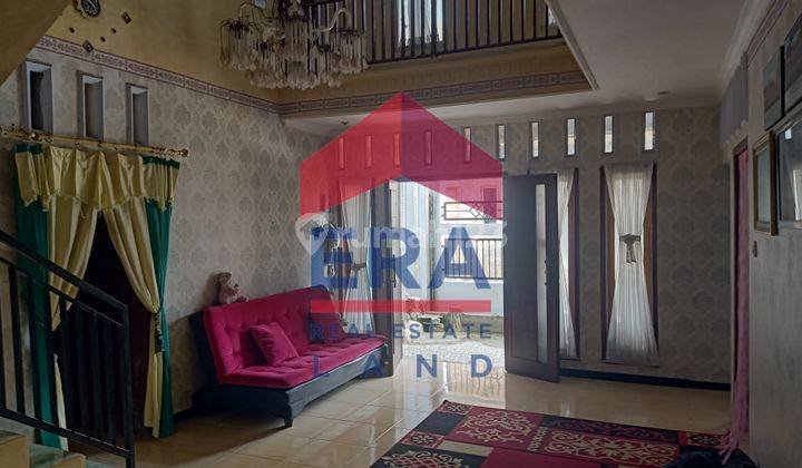 Rumah 2 Lantai Unfurnished SHM di Perum Awan Jingga , Malang 1