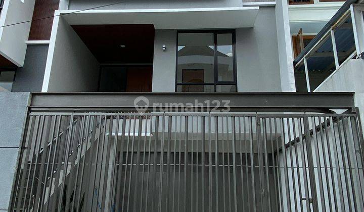 RUMAH MODERN MINIMALIS BAGUS SEKALI SETRA DUTA 1