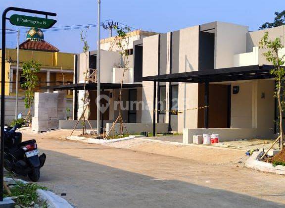 DIJUAL RUMAH 100% BARU SIAP HUNI DI PODOMORO PARK BANDUNG 1