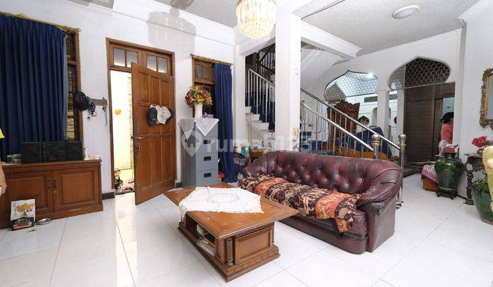 DIJUAL FULLFURNISH RUMAH MEWAH & KOKOH ASRI  KOMPLEK DI SURYALAYA 2