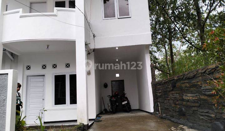 Dijual Cepat Rumah Asri 2lantai Di Komplek Sariwangi Bandung 2