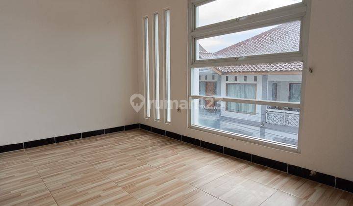 Dijual Rumah Minimalis Cantik Siap Pakai Di Ciwaruga Bandung  2