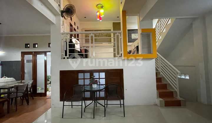For Sale Unique Cool Design House Cheap Price In Margacinta Bandung 2