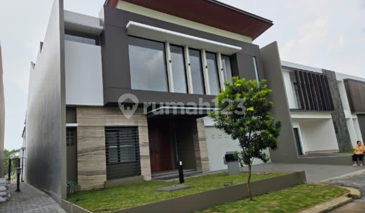 For Sale Premium Luxury House in Xandari Cluster Summarecon Bandung 2
