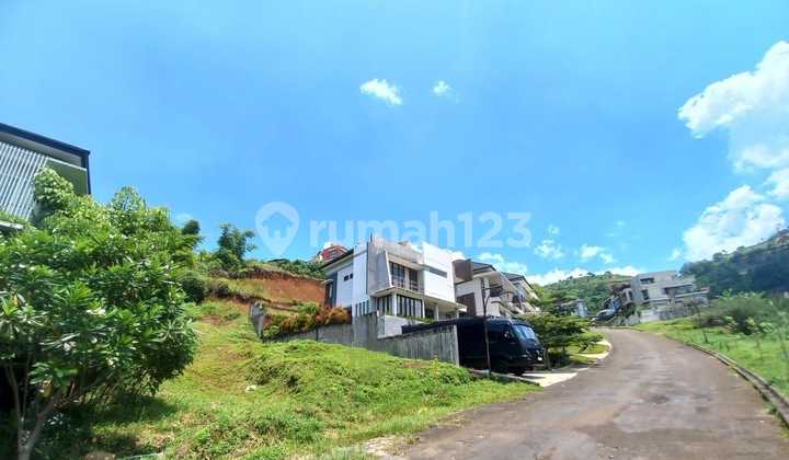 Prime land, best view, 466 m2 with certificate of ownership, Dago Pakar, Bandung. Prime land, best view, 466 m2 with certificate of ownership, Dago Pakar, Bandung.