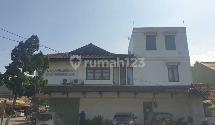 Jual Cepat Murah Ruko Strategis Siap Pakai di Kurdi Moh Toha Jual Cepat Murah Ruko Strategis Siap Pakai di Kurdi Moh Toha