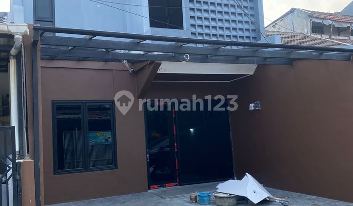 For Sale: New Beautiful Minimalist House In Taman Kopo Indah Bandung