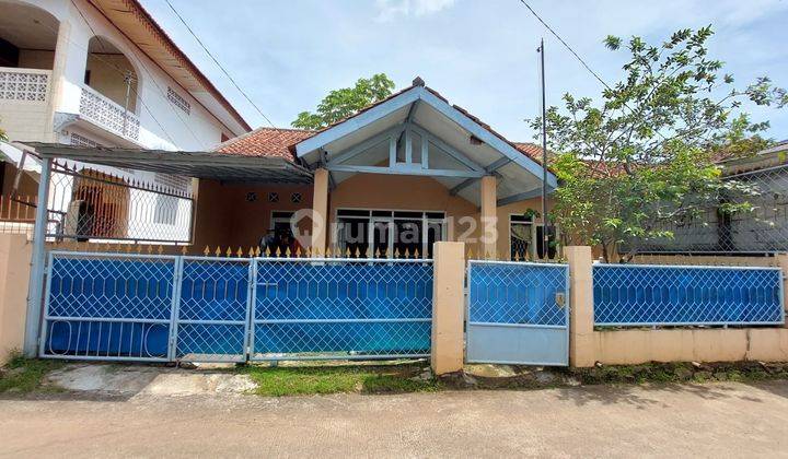 Dijual Rumah Strategis Dekat Tol di Jatimelati Bekasi 1