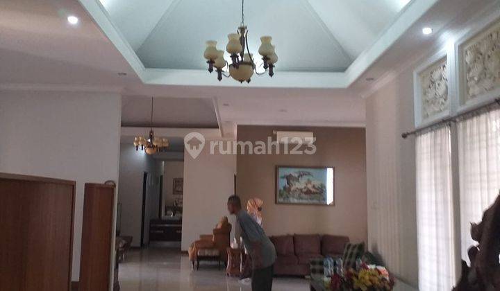 Dijual Cepat Rumah Bagus,siap Huni Ada Kolam Renang Galaxi 2